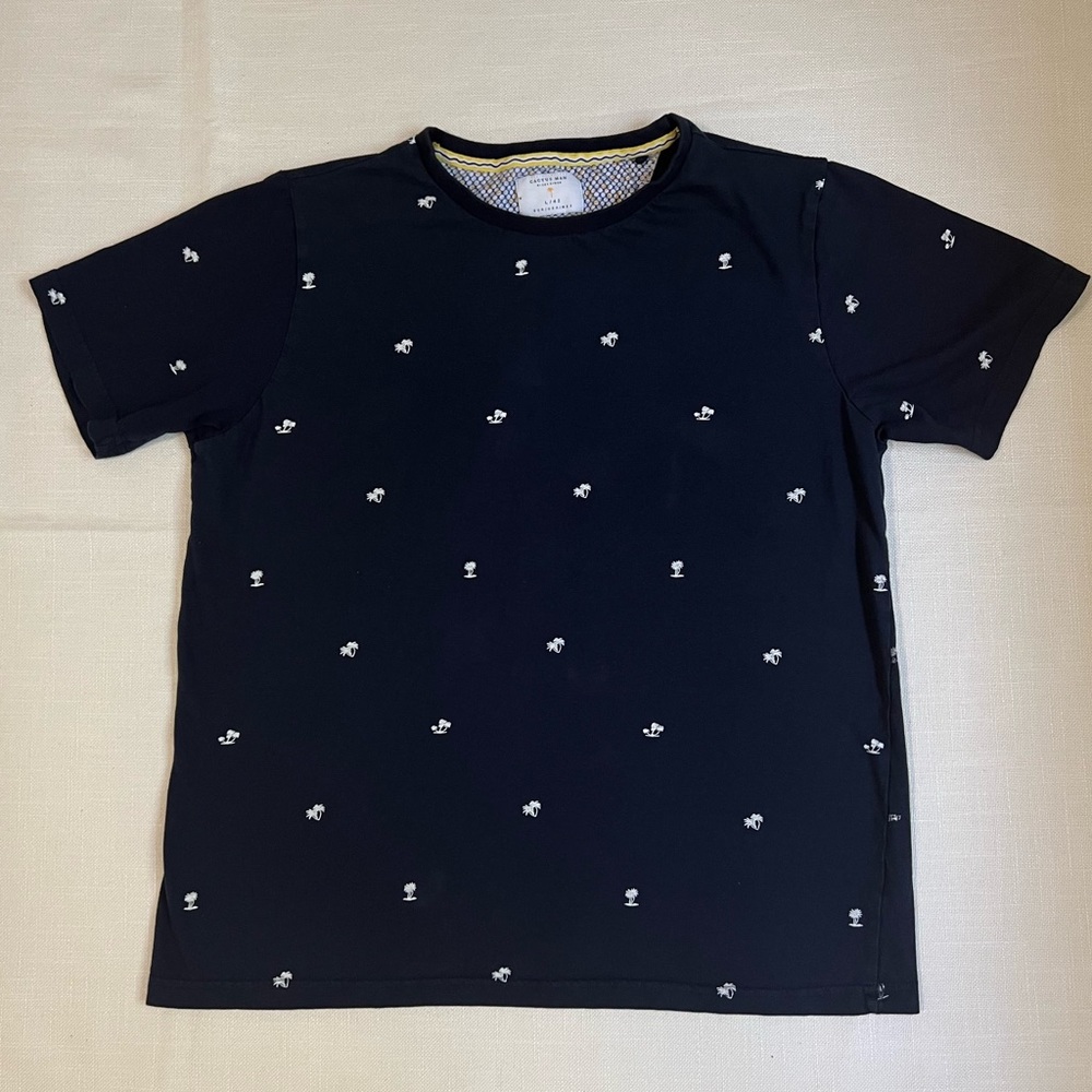 Short sleeve shirt